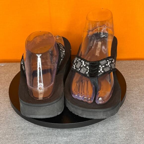 Minnetonka Black Grey White Geometric Flip Flop Sandals Size 7M – Pre-Owned - Picture 2 of 7